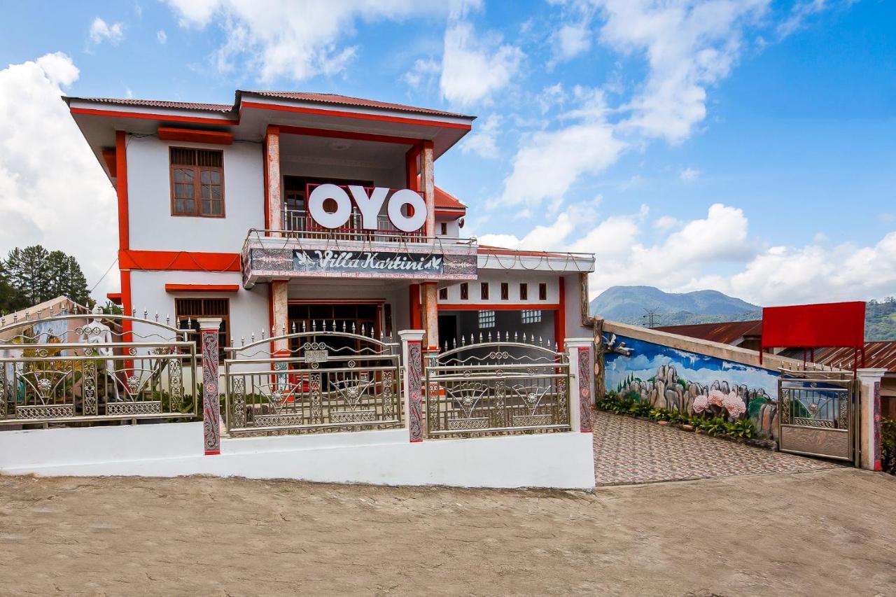 Oyo1520卡提妮酒店 Tarutung 外观 照片